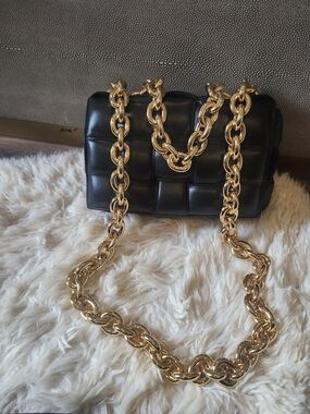Authentic Bottega Veneta Black Quilted Leather Shoulder Bag with Gold Chain.New